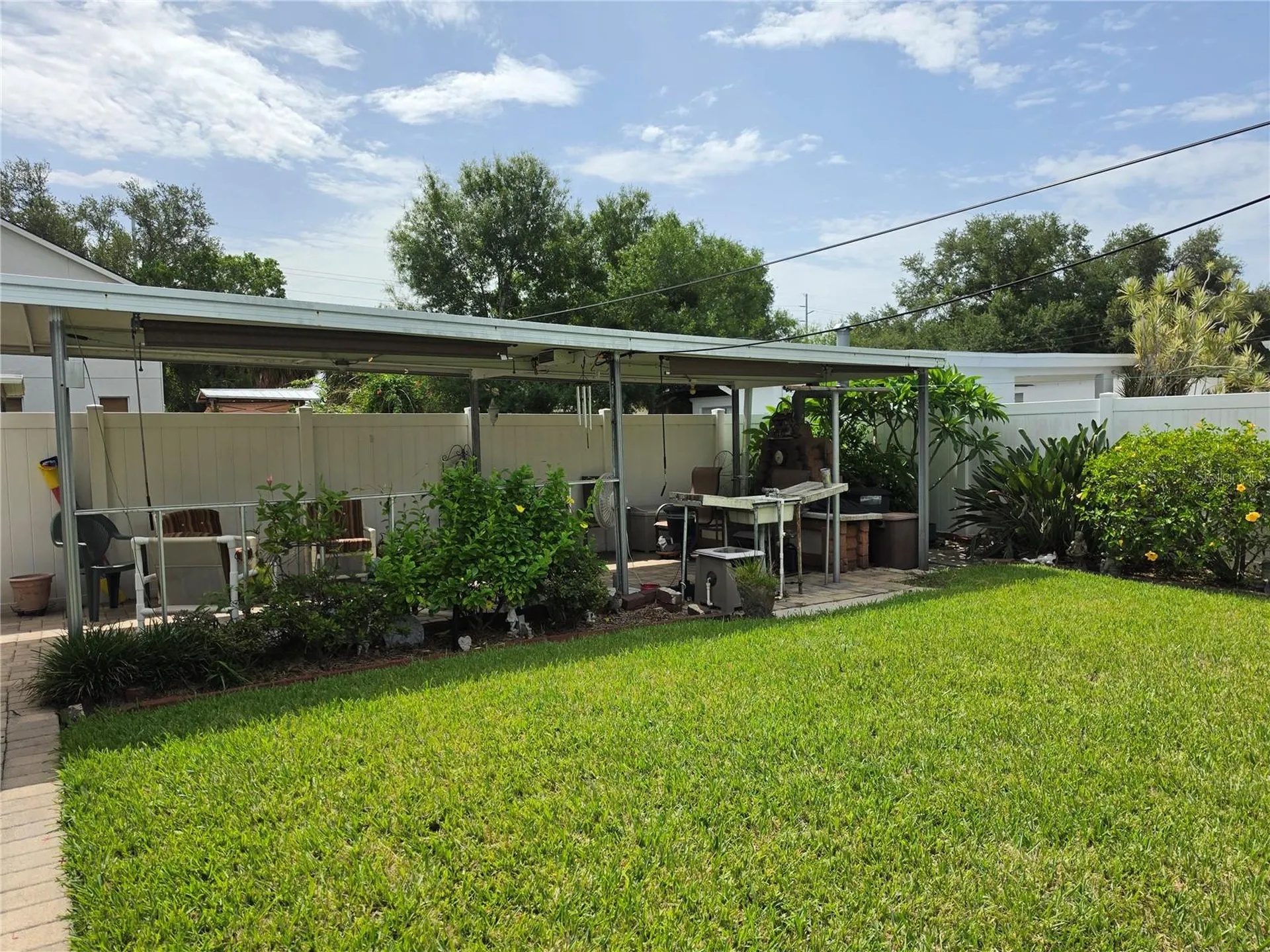 3510 W Paul Avenue Tampa FL 33611