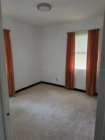 3510 W Paul Avenue Tampa FL 33611