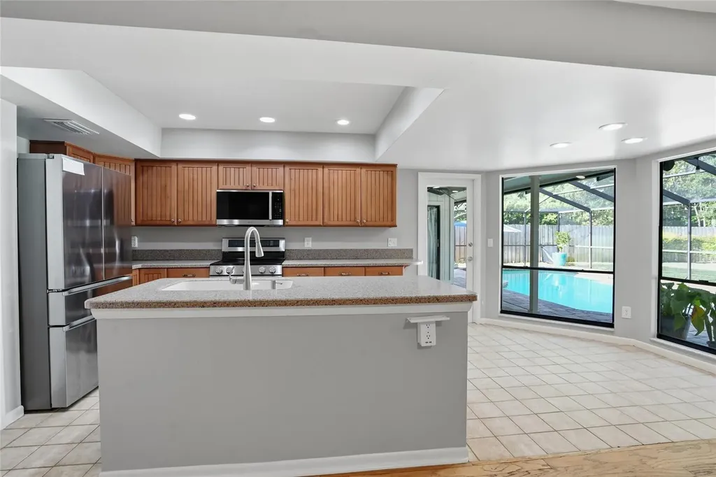 15908 Hampton Village Drive Tampa FL 33618