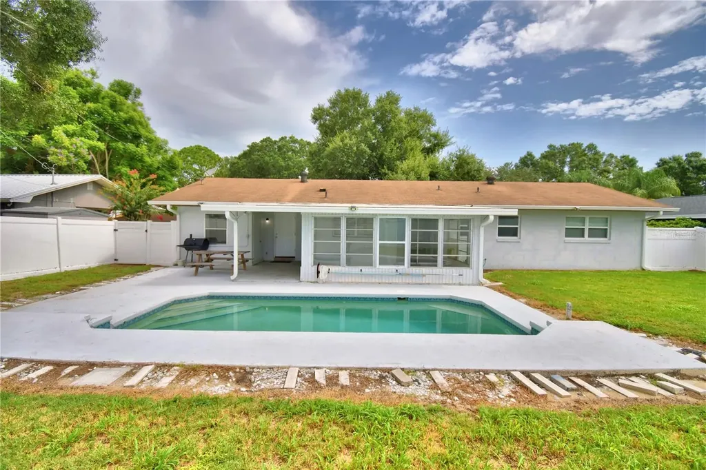 153 Browning Circle Winter Haven FL 33884