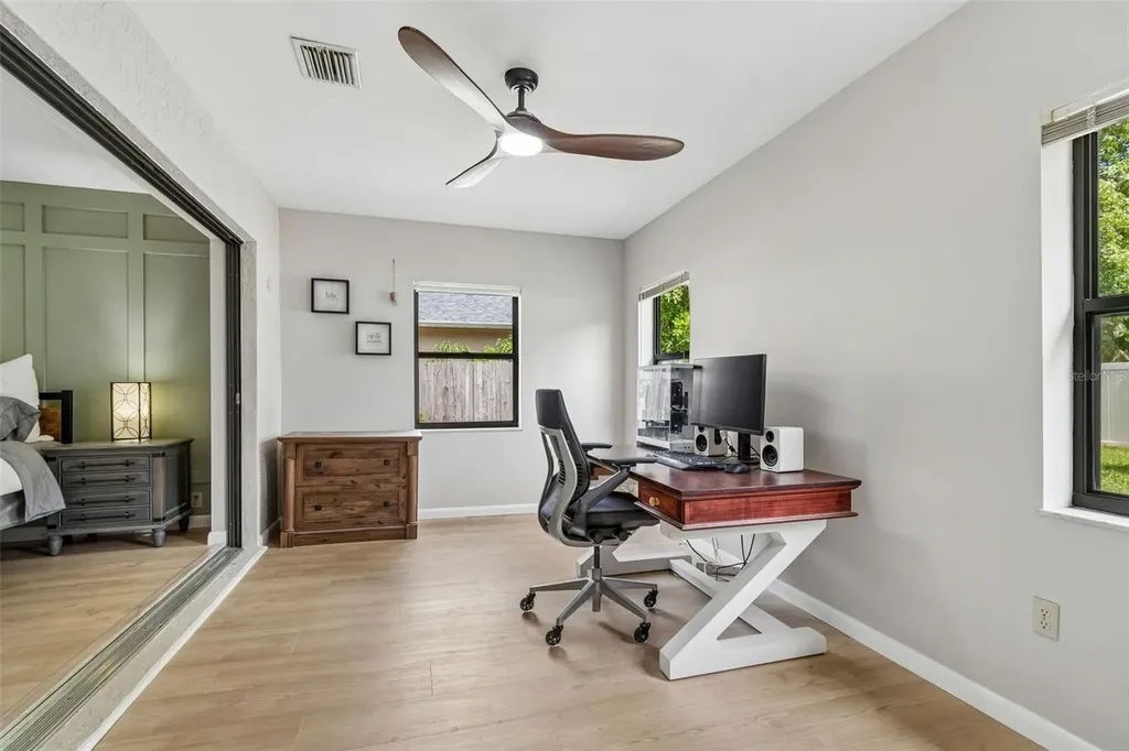 525 Walker Road Safety Harbor FL 34695