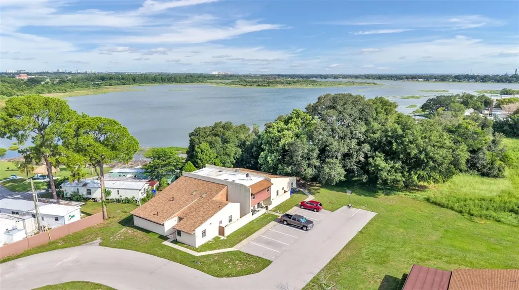 1880 N Crystal Lake Drive Lakeland FL 33801