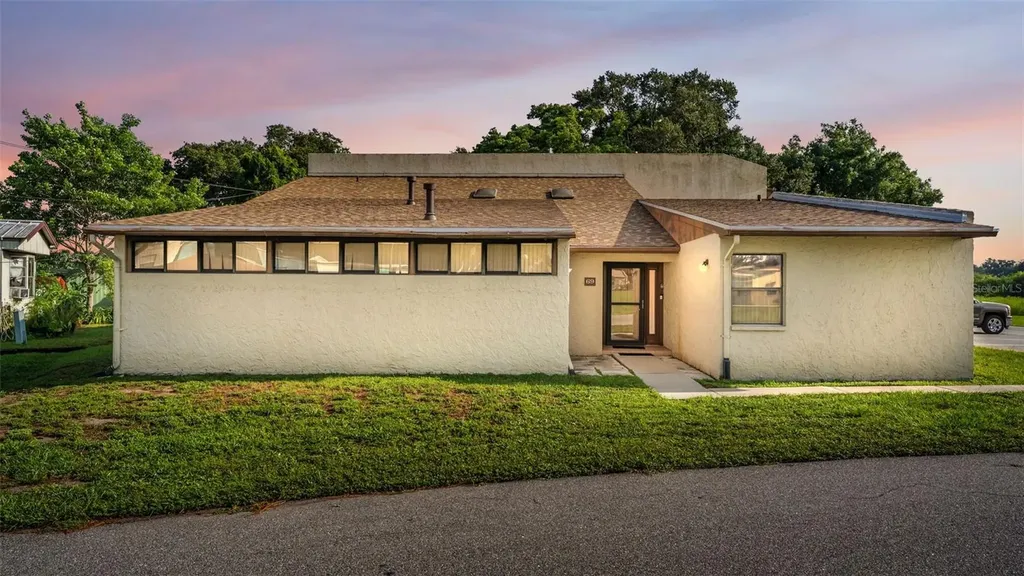 1880 N Crystal Lake Drive Lakeland FL 33801