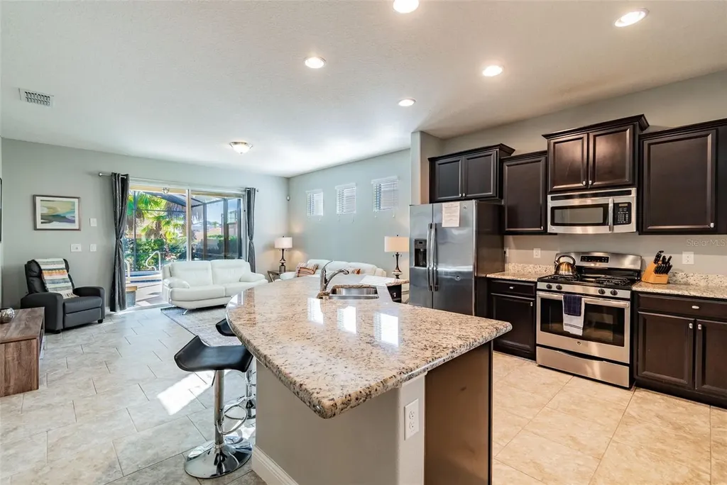 5352 Oakbourne Avenue Davenport FL 33837