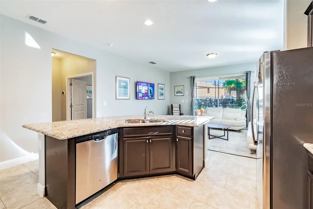 5352 Oakbourne Avenue Davenport FL 33837