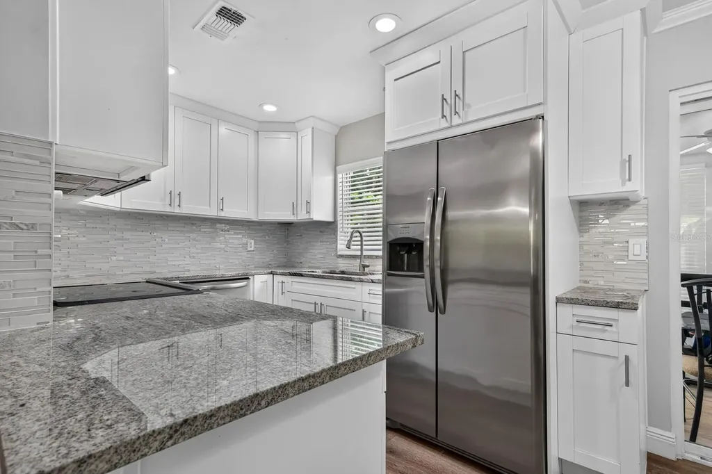 4014 W Land Avenue Tampa FL 33616
