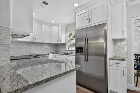 4014 W Land Avenue Tampa FL 33616