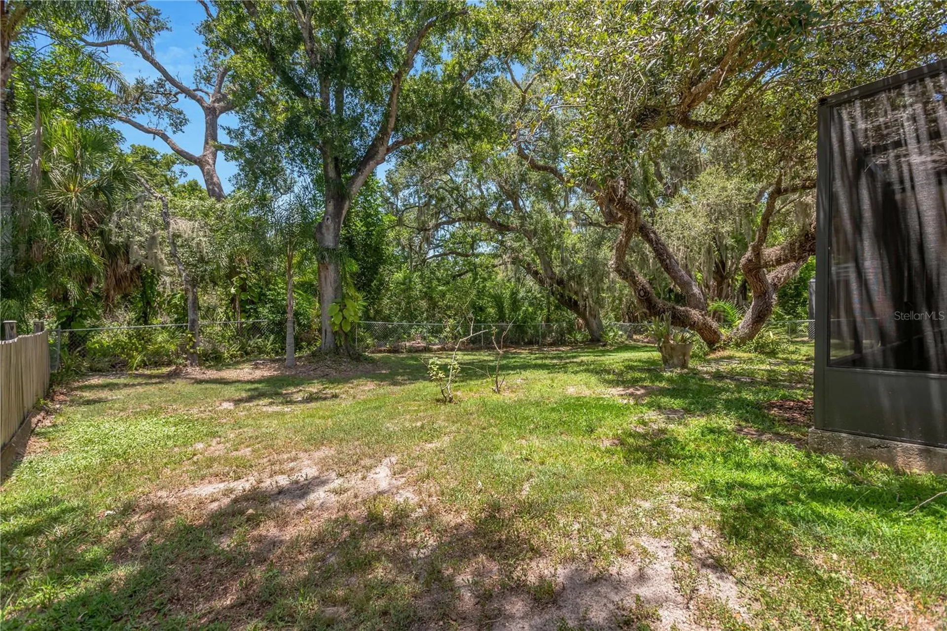 213 Whispering Oaks Court Sarasota FL 34232