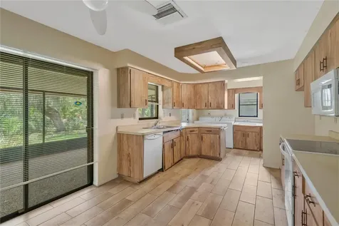 213 Whispering Oaks Court Sarasota FL 34232