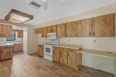 213 Whispering Oaks Court Sarasota FL 34232
