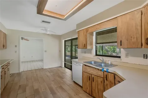 213 Whispering Oaks Court Sarasota FL 34232