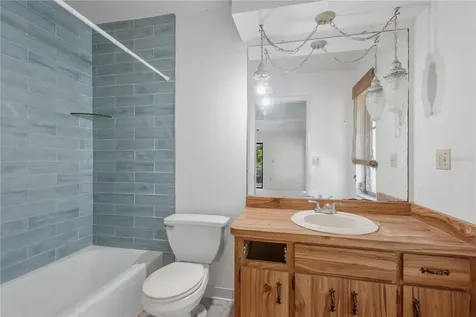 213 Whispering Oaks Court Sarasota FL 34232