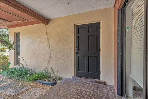213 Whispering Oaks Court Sarasota FL 34232