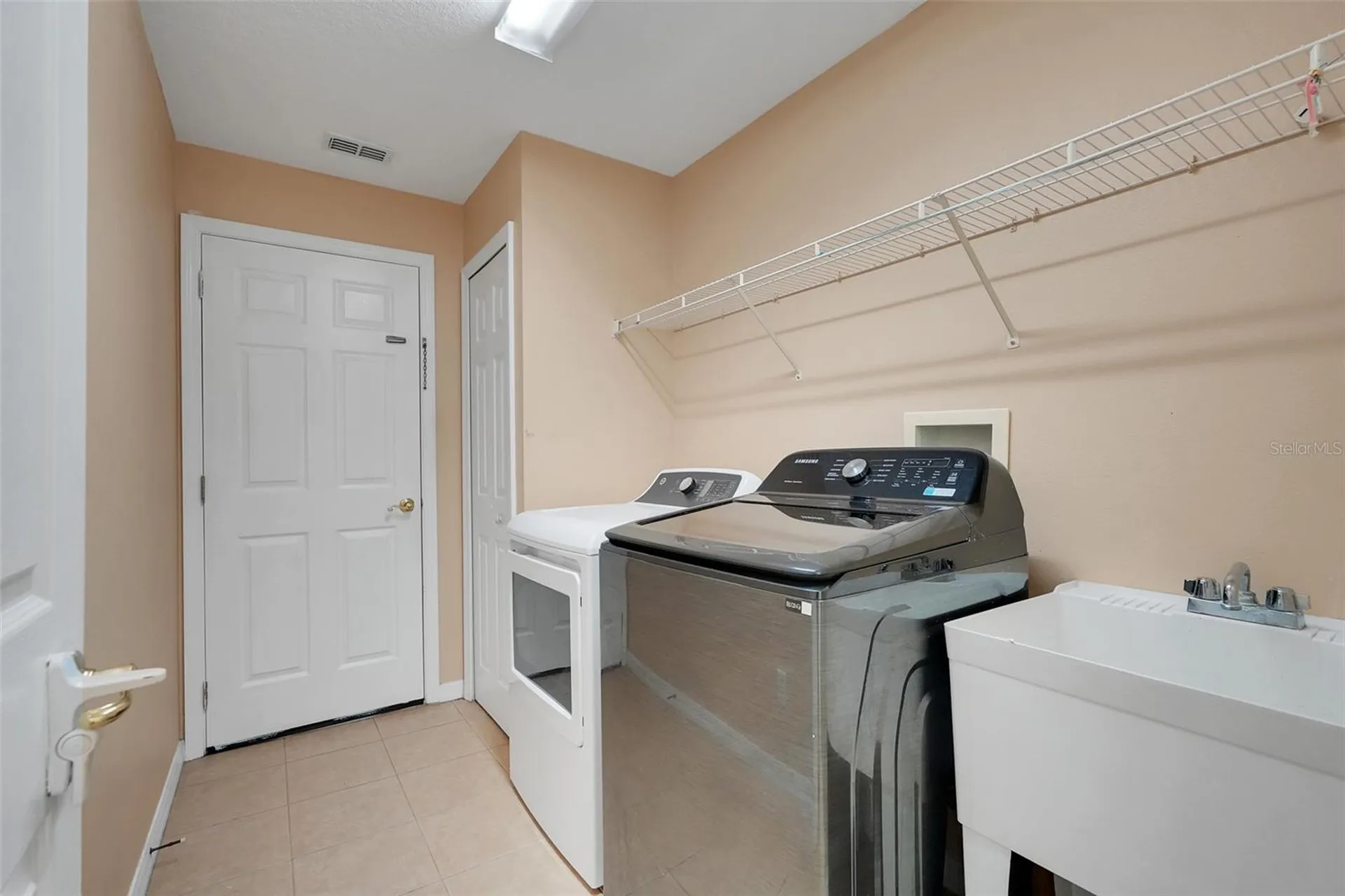 1832 Nature Cove Lane Clermont FL 34711
