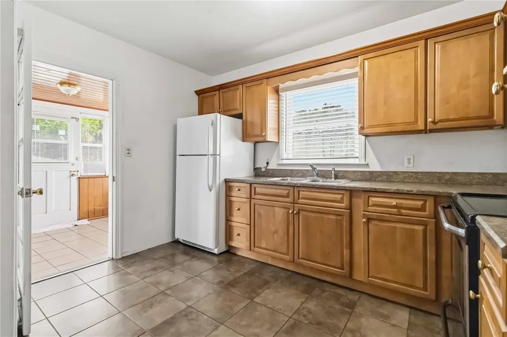 217 Daytona Avenue Holly Hill FL 32117