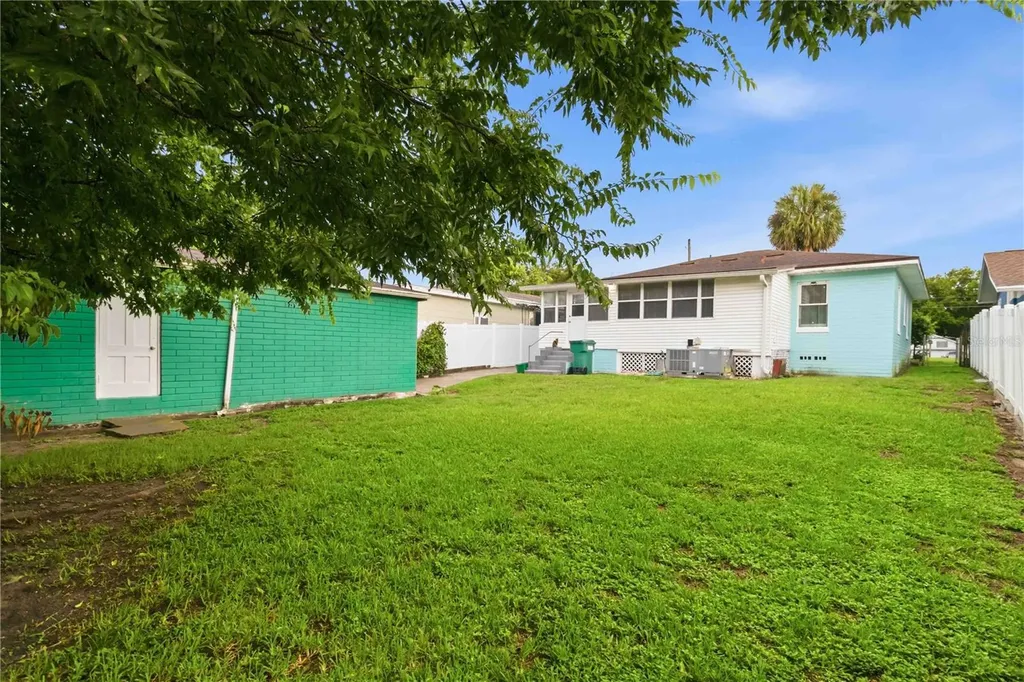 217 Daytona Avenue Holly Hill FL 32117
