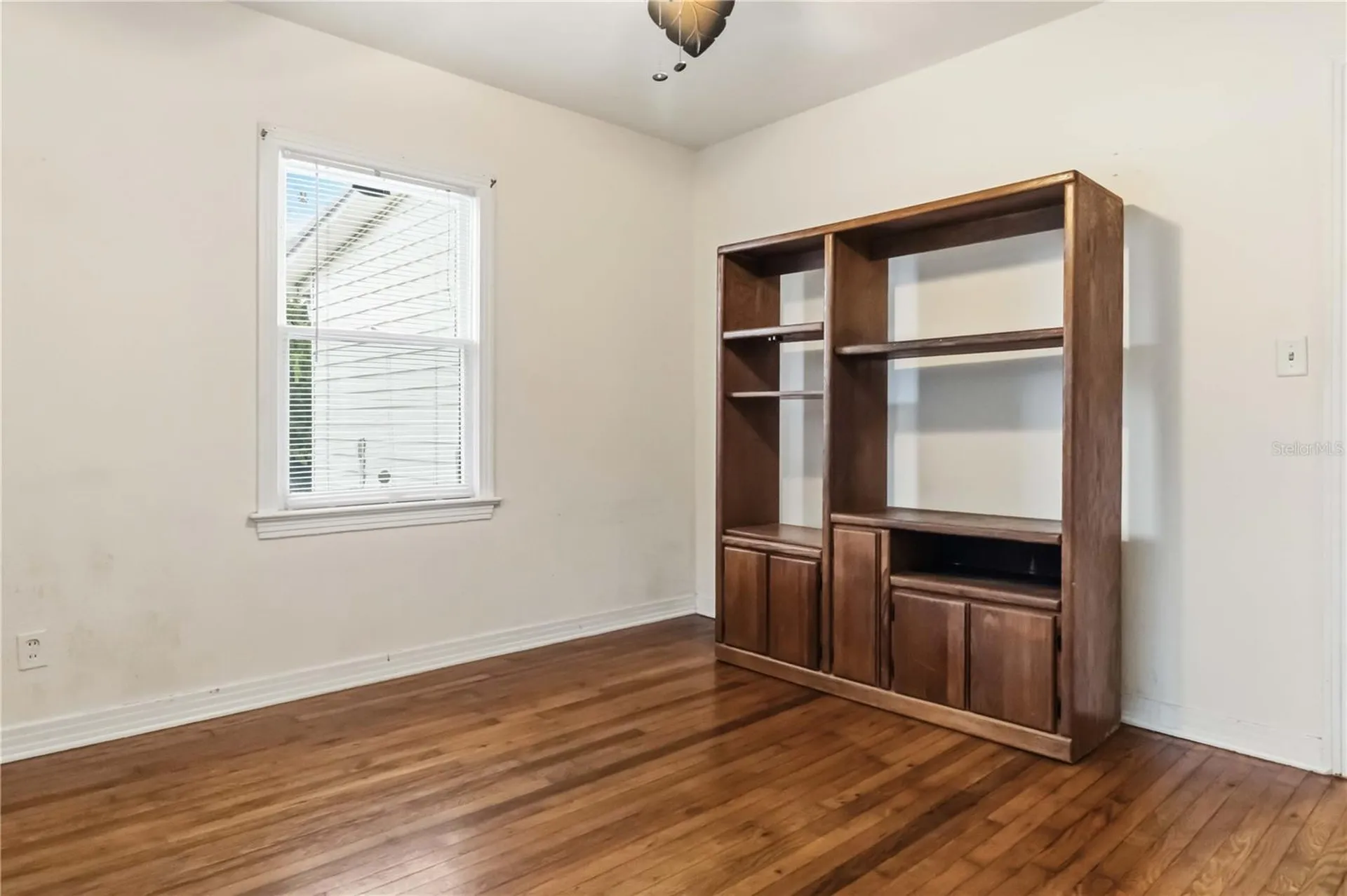 217 Daytona Avenue Holly Hill FL 32117