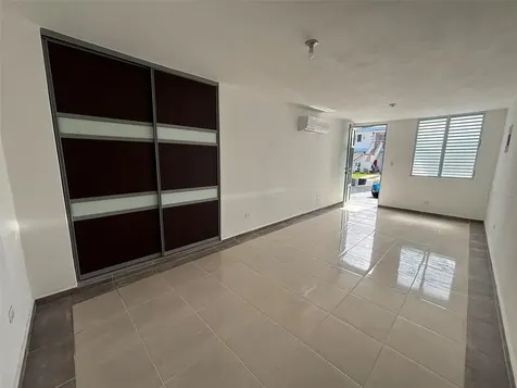 18-6 18 Street Sabana Gardens Carolina PR 00983