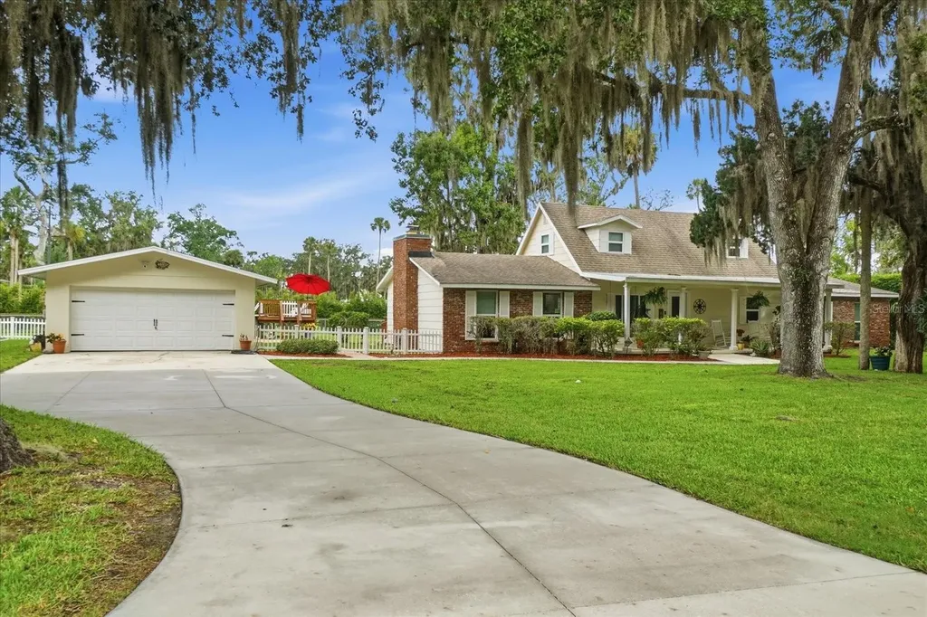 1110 N Rice Terrace Crystal River FL 34429