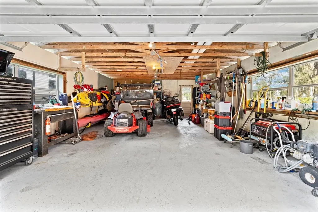 1110 N Rice Terrace Crystal River FL 34429