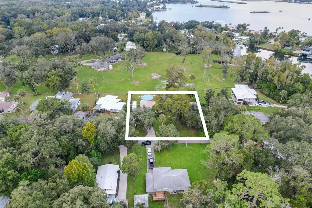 1110 N Rice Terrace Crystal River FL 34429
