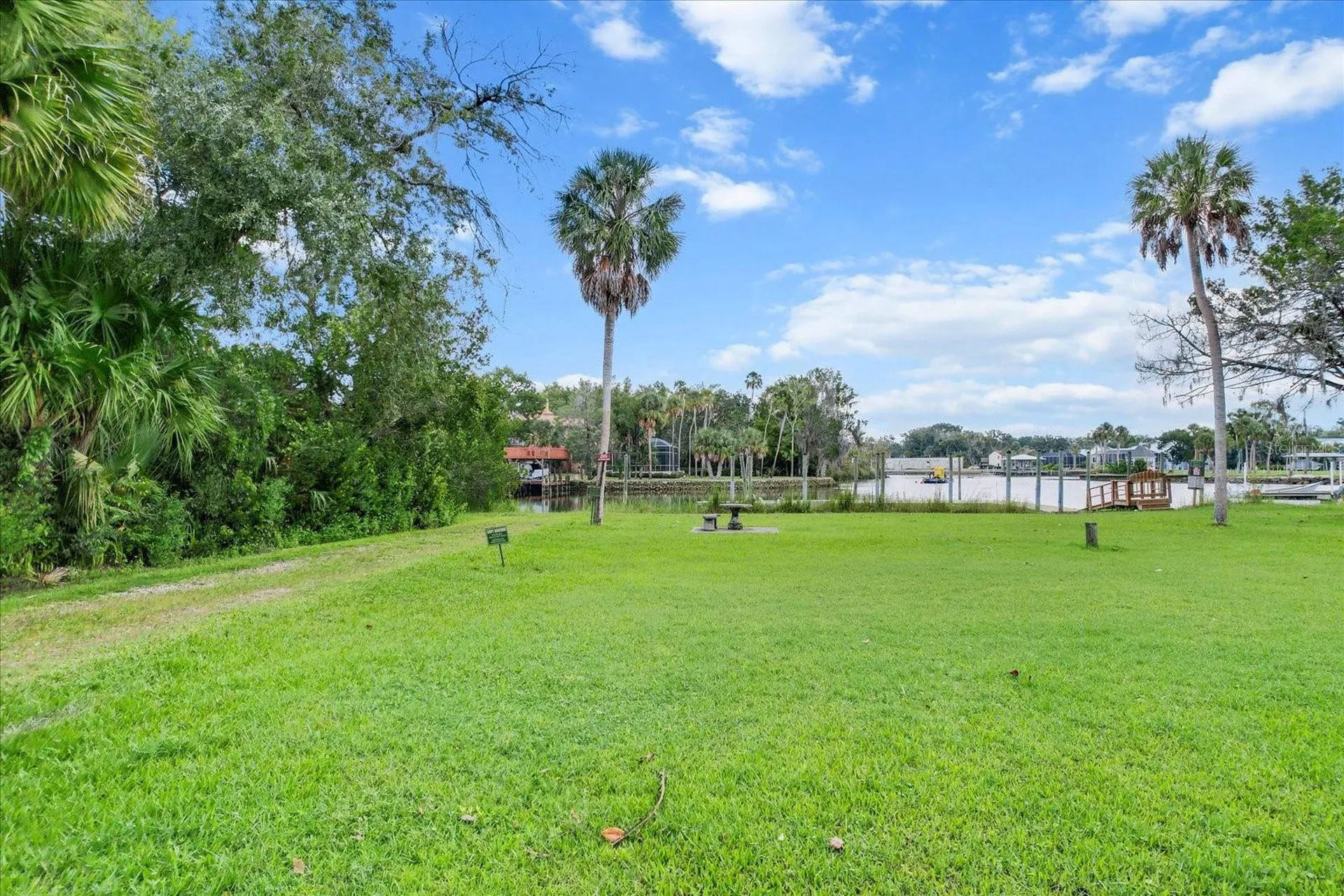 1110 N Rice Terrace Crystal River FL 34429