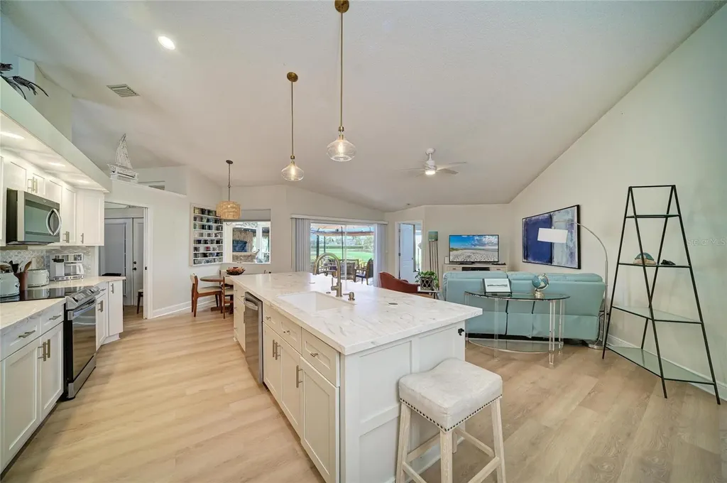 6604 Stone River Road Bradenton FL 34203