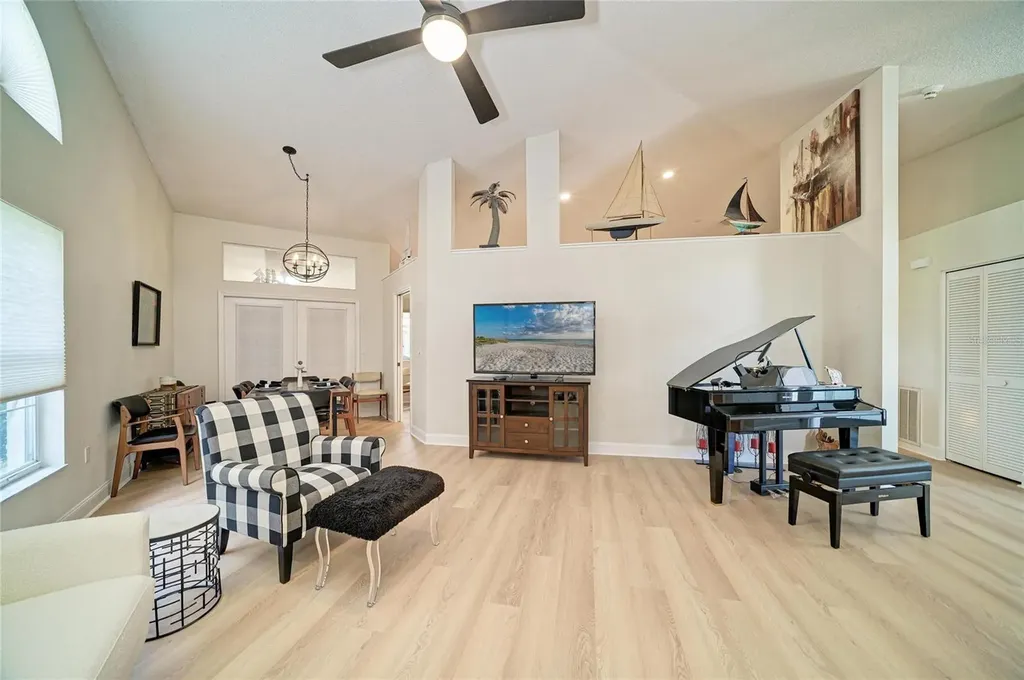 6604 Stone River Road Bradenton FL 34203
