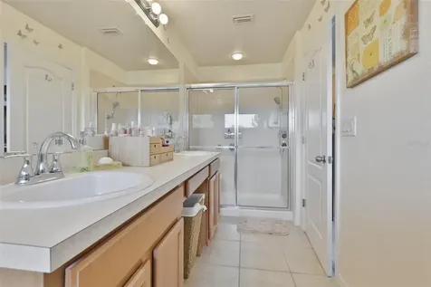 8718 Turnstone Haven Place Tampa FL 33619