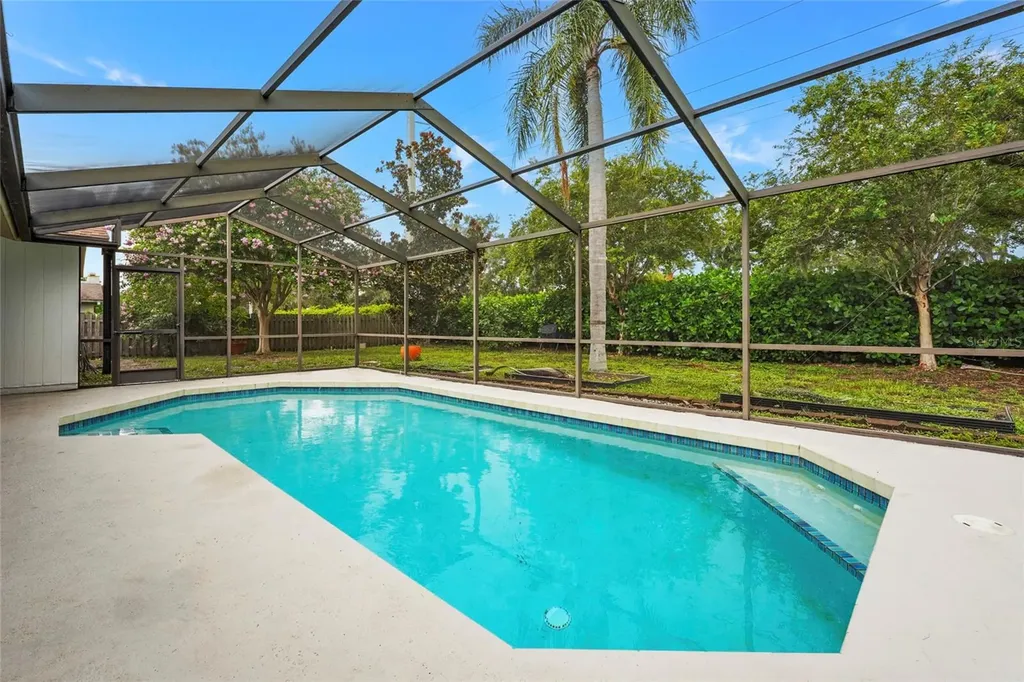4407 Diamond Circle N Sarasota FL 34233