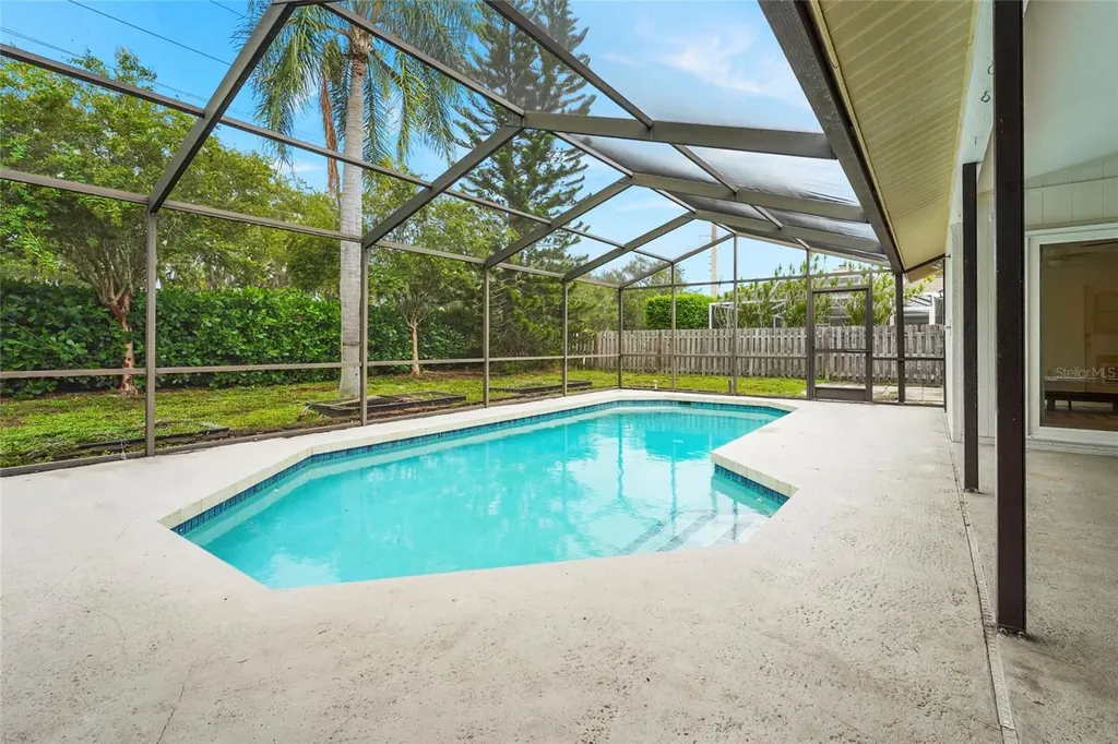 4407 Diamond Circle N Sarasota FL 34233