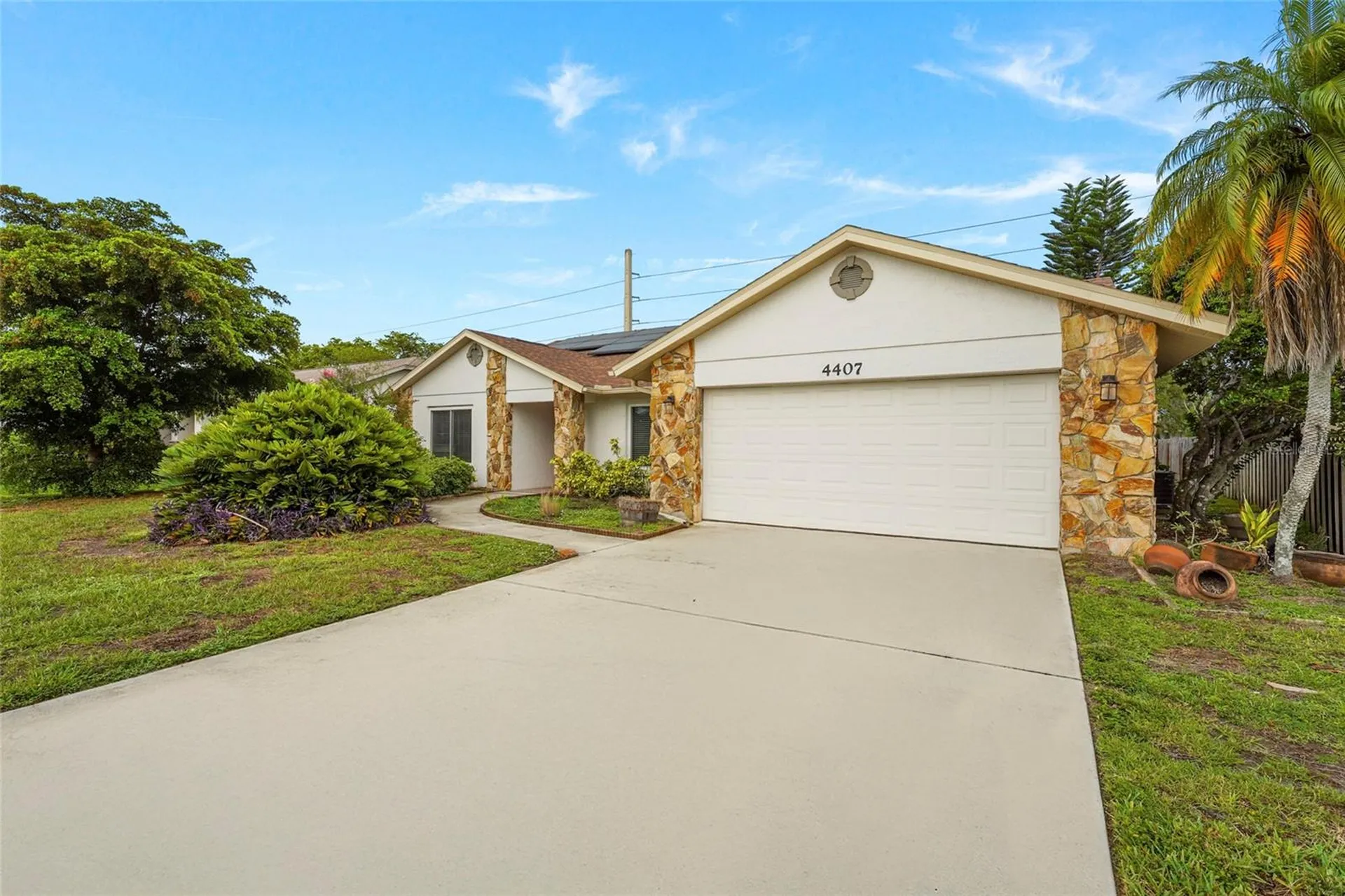 4407 Diamond Circle N Sarasota FL 34233