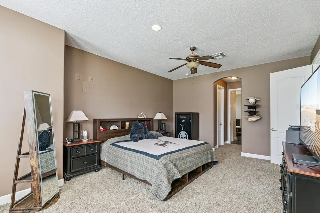 36137 Mattawan Drive Eustis FL 32736