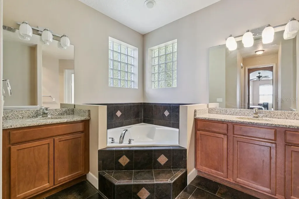 36137 Mattawan Drive Eustis FL 32736