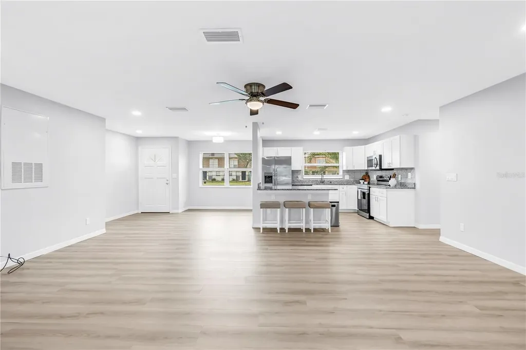 1165 66th Avenue S St Petersburg FL 33705
