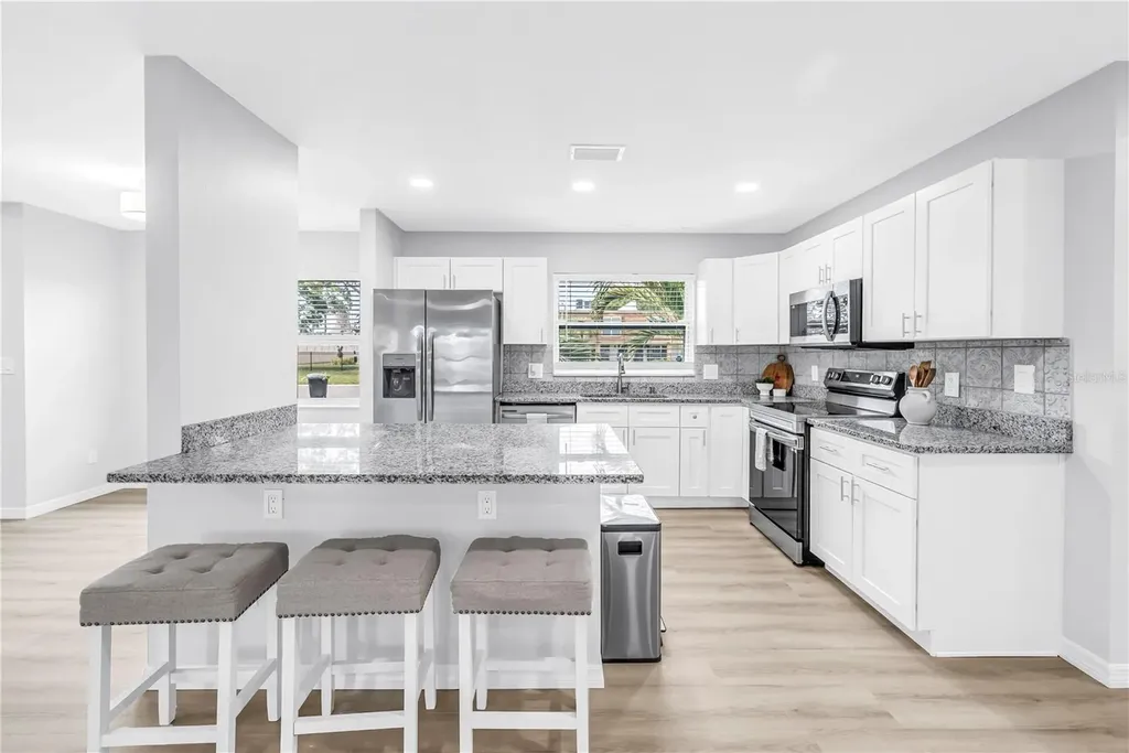1165 66th Avenue S St Petersburg FL 33705