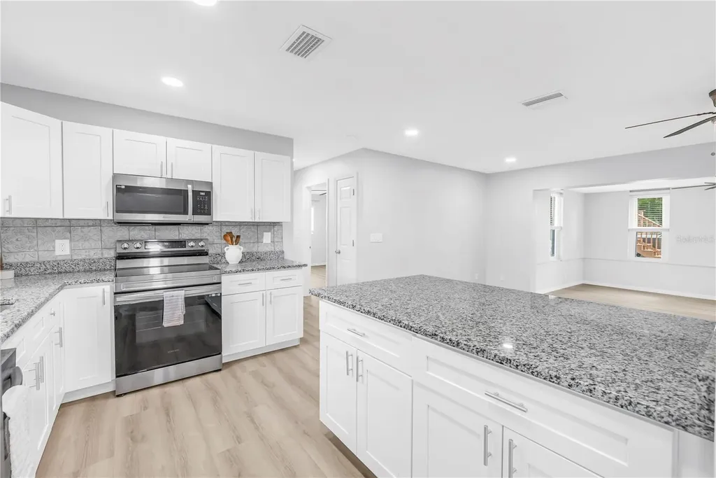 1165 66th Avenue S St Petersburg FL 33705