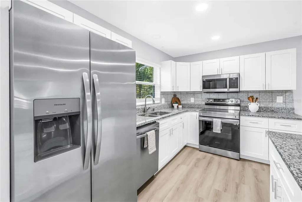 1165 66th Avenue S St Petersburg FL 33705