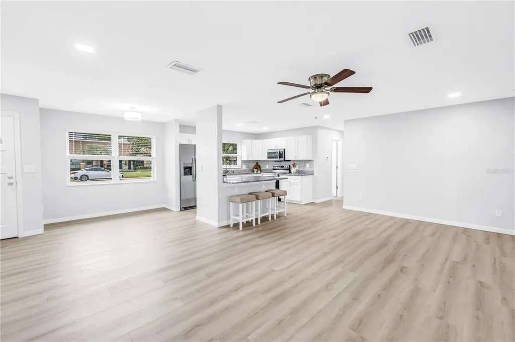 1165 66th Avenue S St Petersburg FL 33705