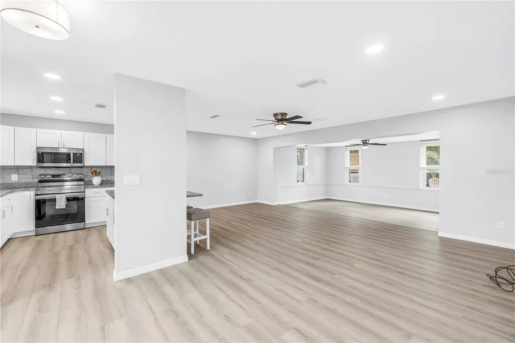 1165 66th Avenue S St Petersburg FL 33705