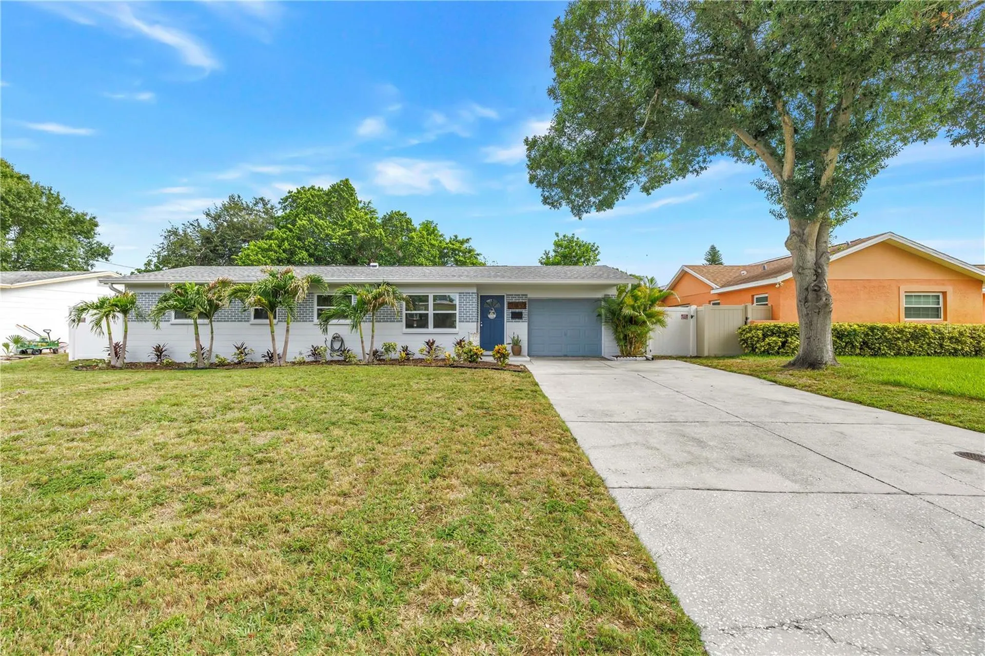 1165 66th Avenue S St Petersburg FL 33705