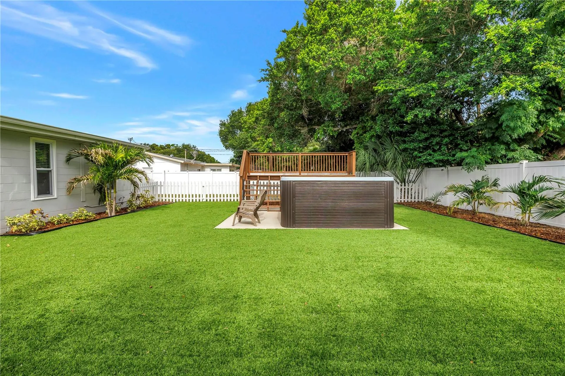 1165 66th Avenue S St Petersburg FL 33705