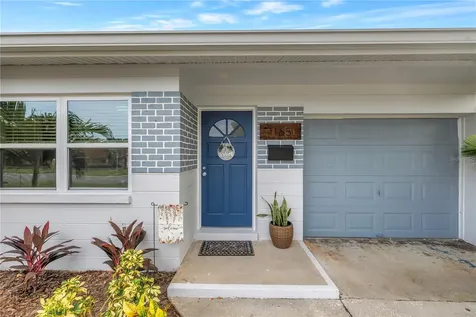1165 66th Avenue S St Petersburg FL 33705