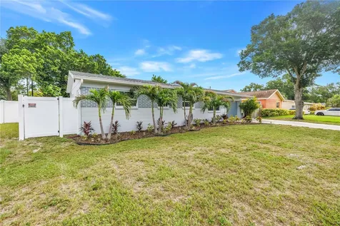 1165 66th Avenue S St Petersburg FL 33705