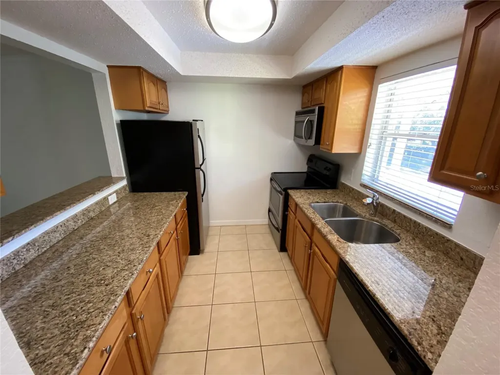 972 La Costa Circle Sarasota FL 34237