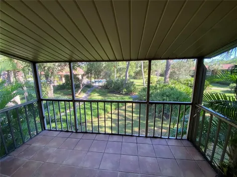 972 La Costa Circle Sarasota FL 34237
