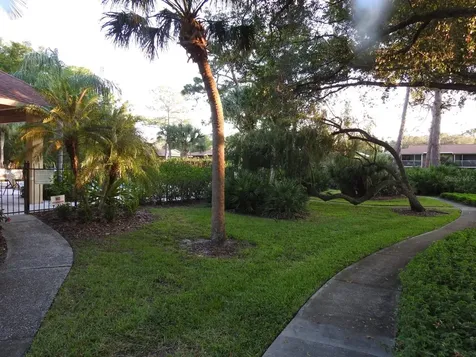 972 La Costa Circle Sarasota FL 34237