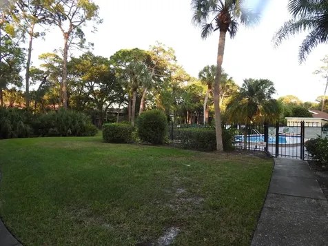 972 La Costa Circle Sarasota FL 34237