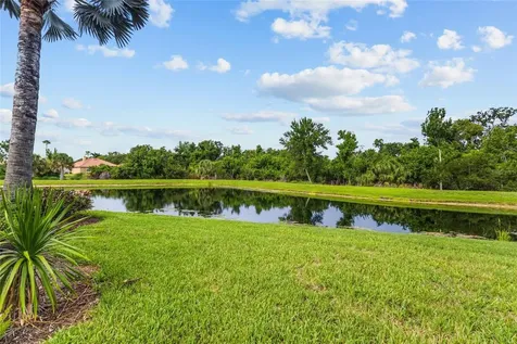 7622 Desert Inn Way Bradenton FL 34202