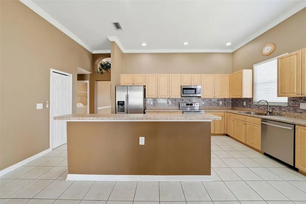 5553 Braddock Drive Zephyrhills FL 33541